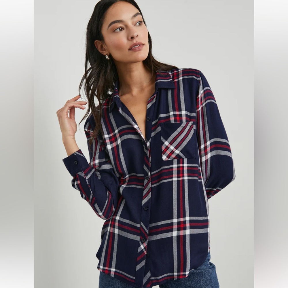 Rails Women’s Long Sleeved Button Front Rayon Nav… - image 1